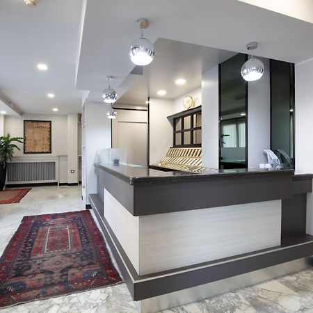 Hotel Esperia Ро Экстерьер фото