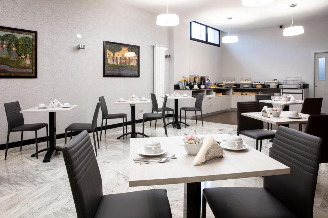Hotel Esperia Ро Экстерьер фото