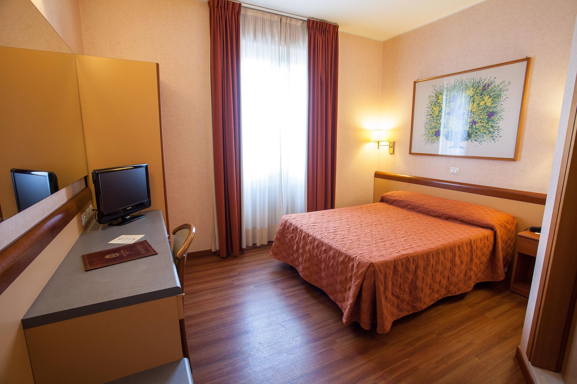 Hotel Esperia Ро Экстерьер фото