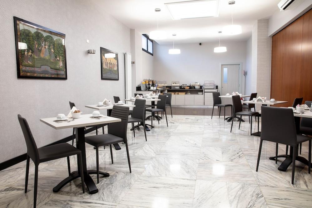 Hotel Esperia Ро Экстерьер фото