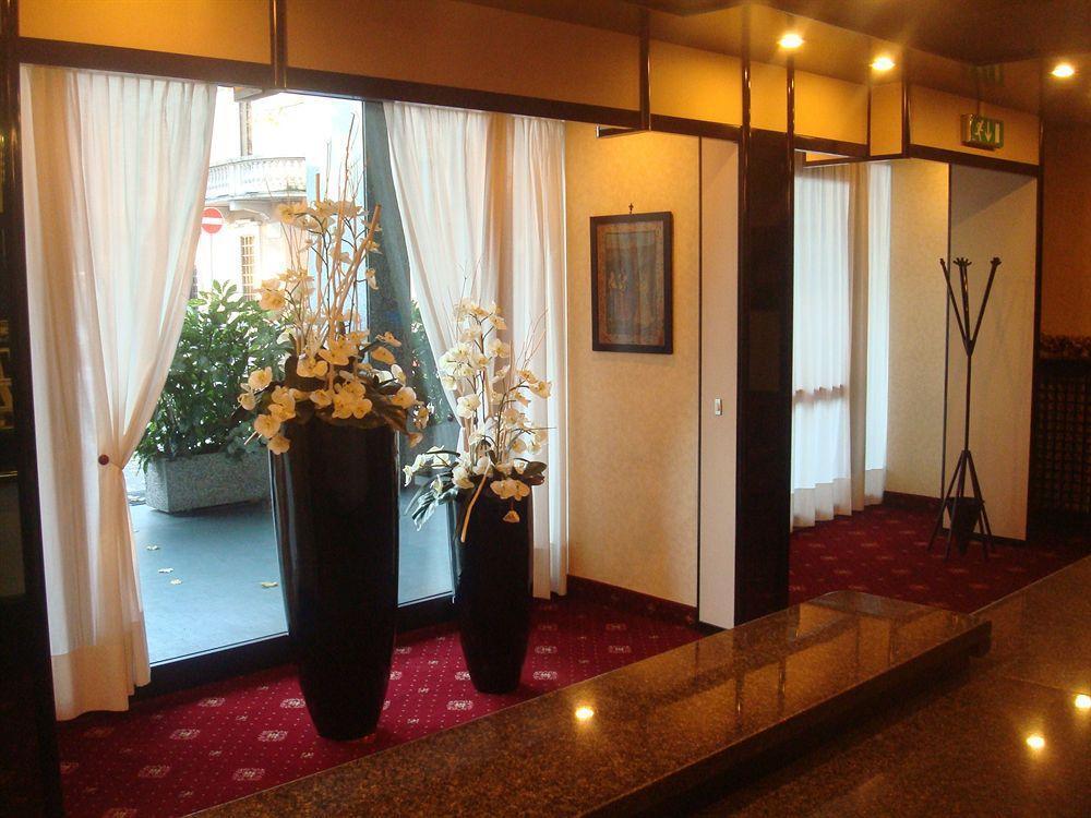 Hotel Esperia Ро Экстерьер фото