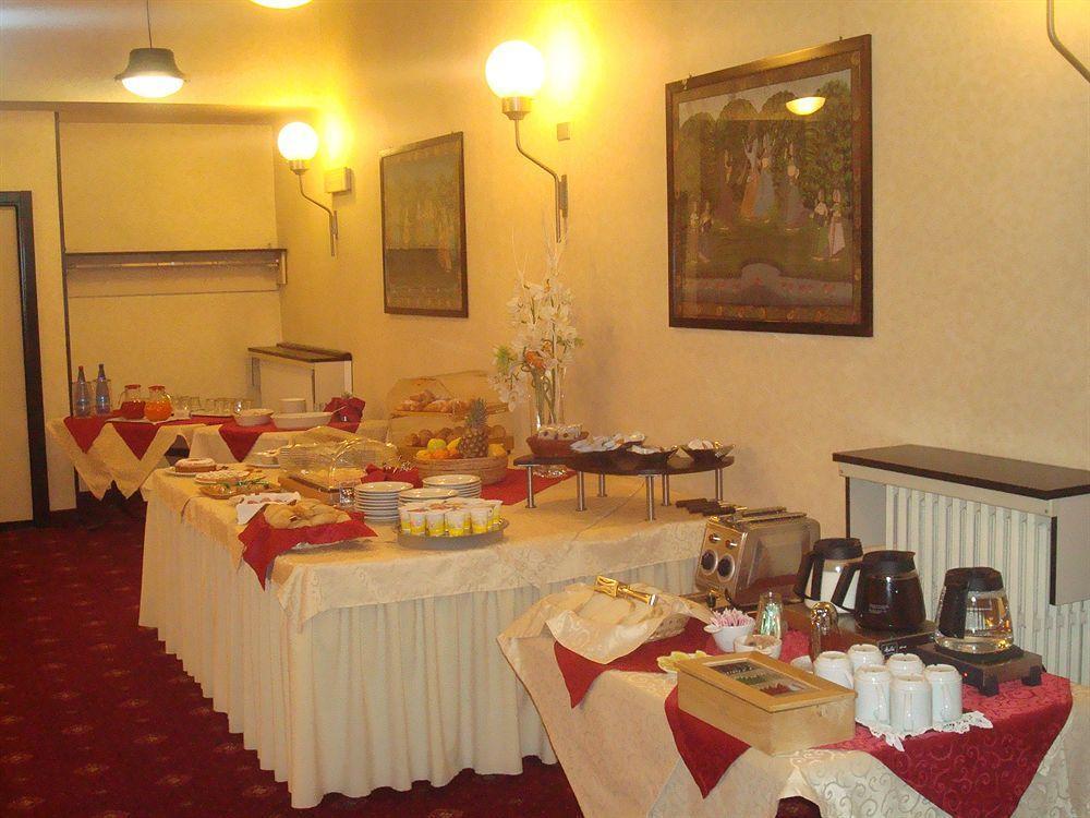 Hotel Esperia Ро Экстерьер фото
